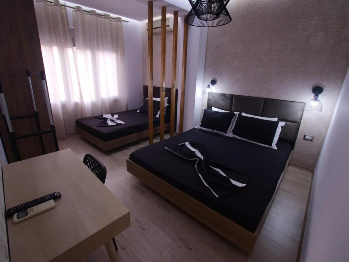 Hidden Gem In The Center Of Tirana Apartment Bagian luar foto