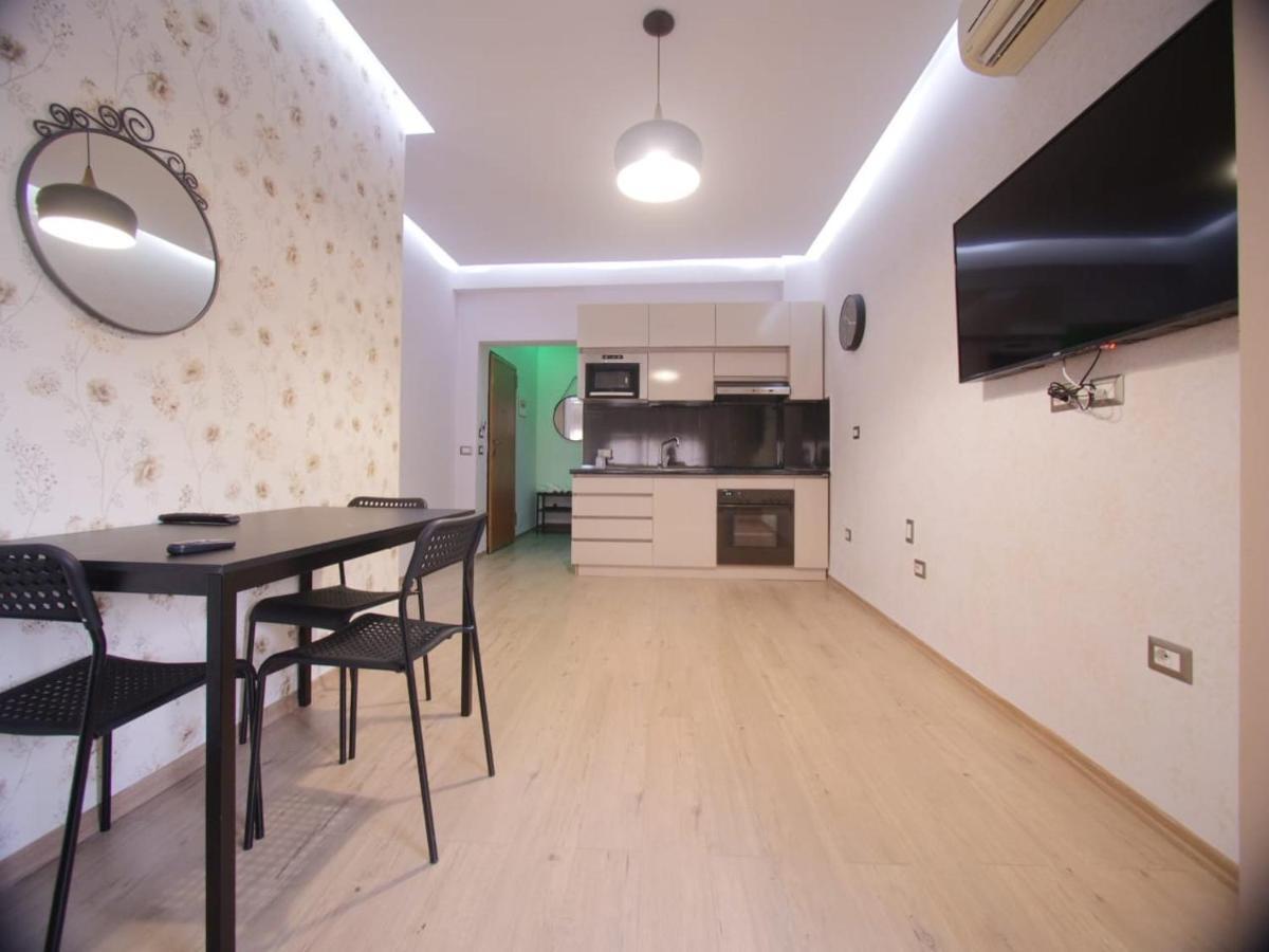 Hidden Gem In The Center Of Tirana Apartment Bagian luar foto