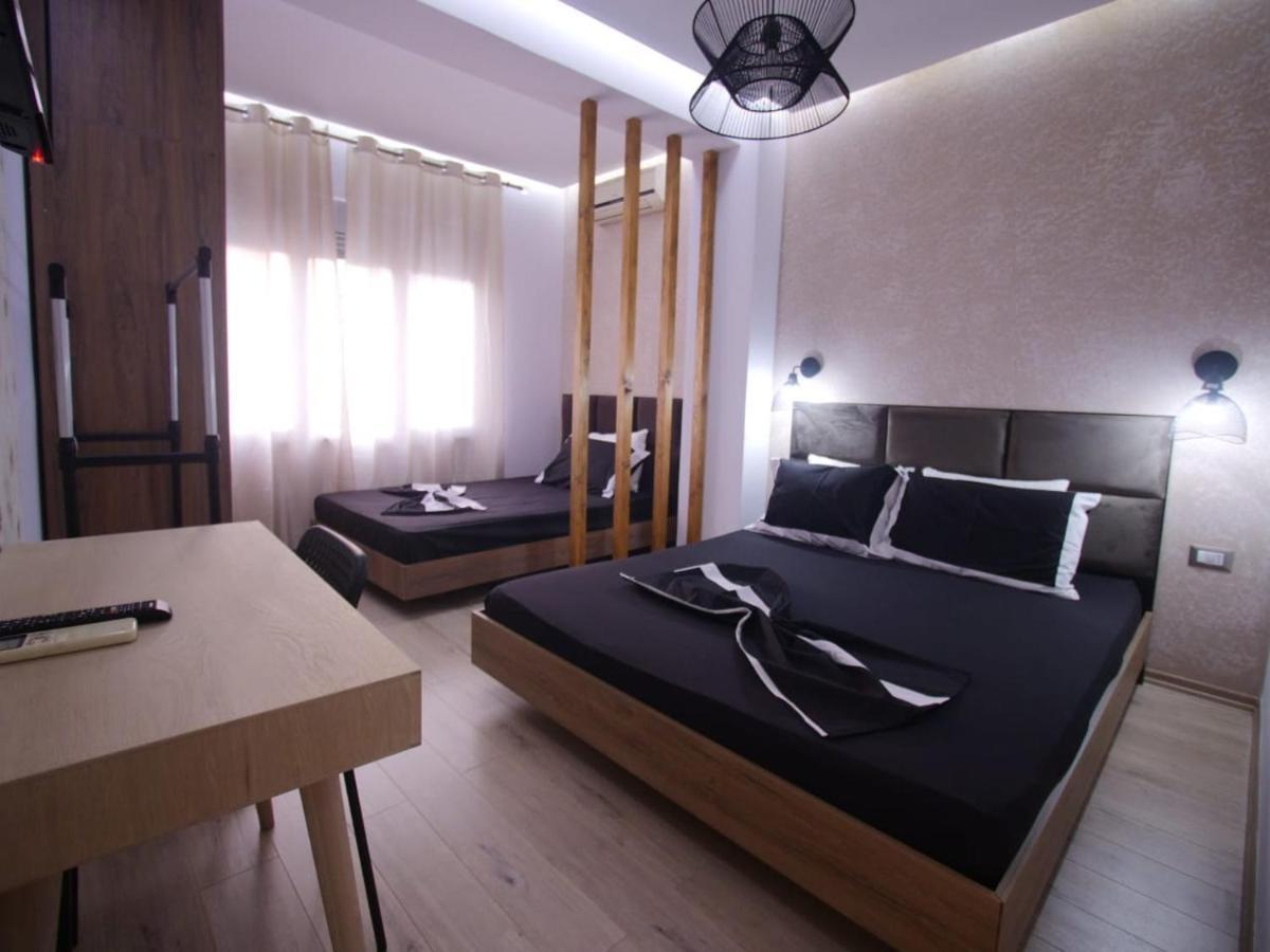 Hidden Gem In The Center Of Tirana Apartment Bagian luar foto